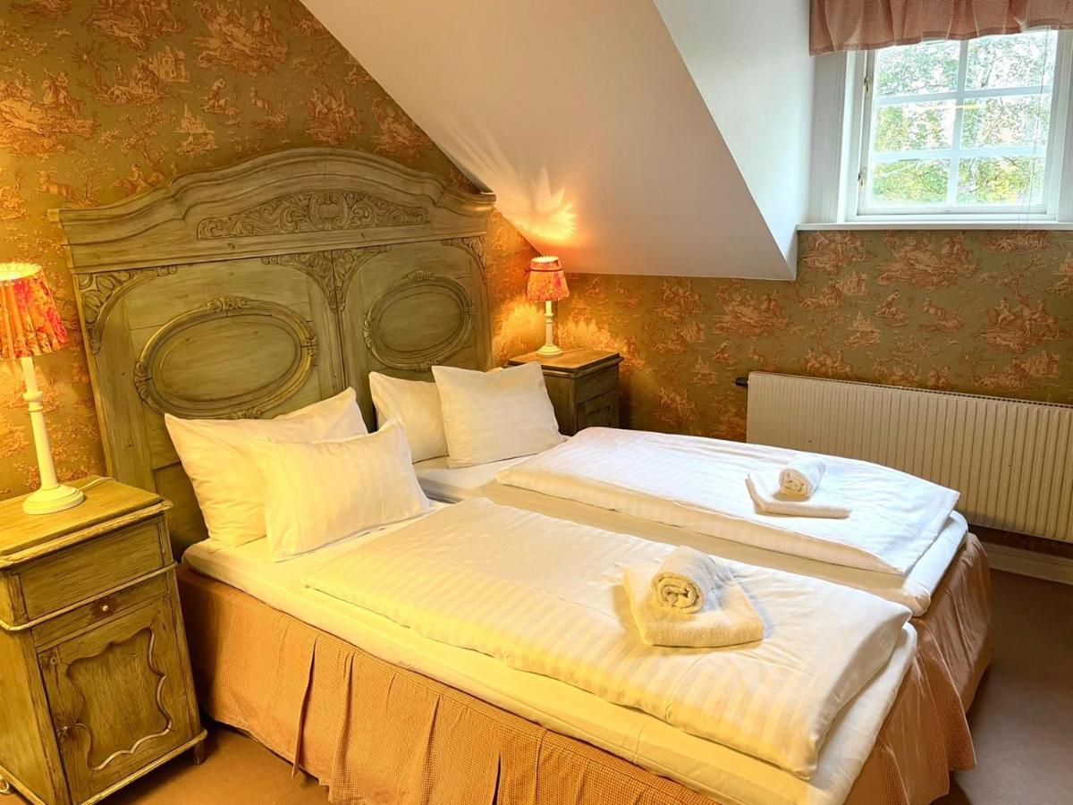 Apertins Hotell Kil Ngoại thất bức ảnh